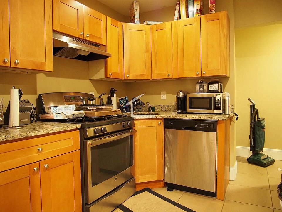 1st image of 76 Egmont St #11GE