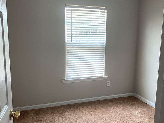 5th image of 2766 Thornbush Ct