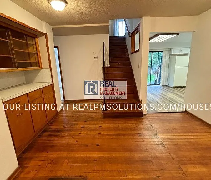 8927 SE Rhone St — Photo 6