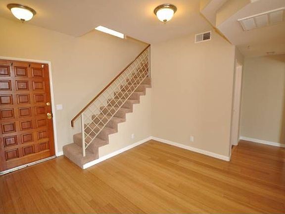 Similar Apartment Shown