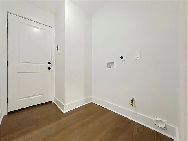 301 Steele Rd — Photo 16