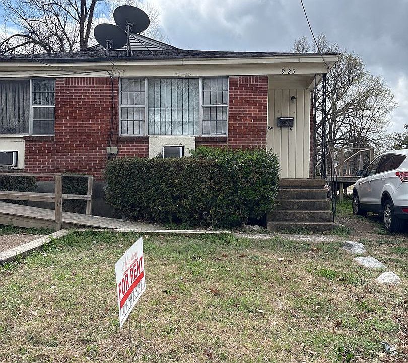1st image of 925 Lee Ave
