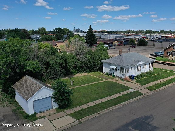 2nd image of 46 1st St SE