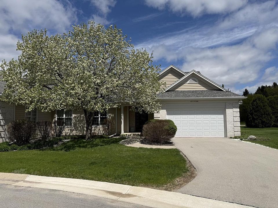 1st image of W233N3088 Oakmont COURT #B