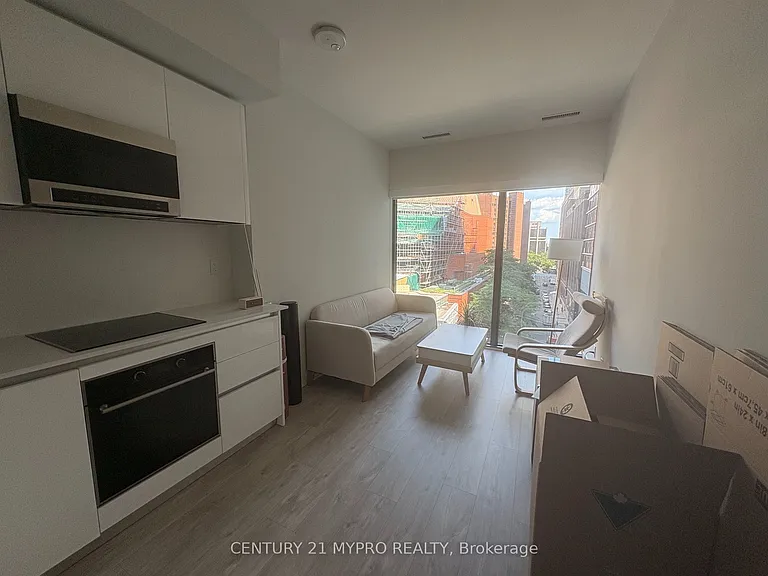 8 Cumberland St #605 — Photo 2