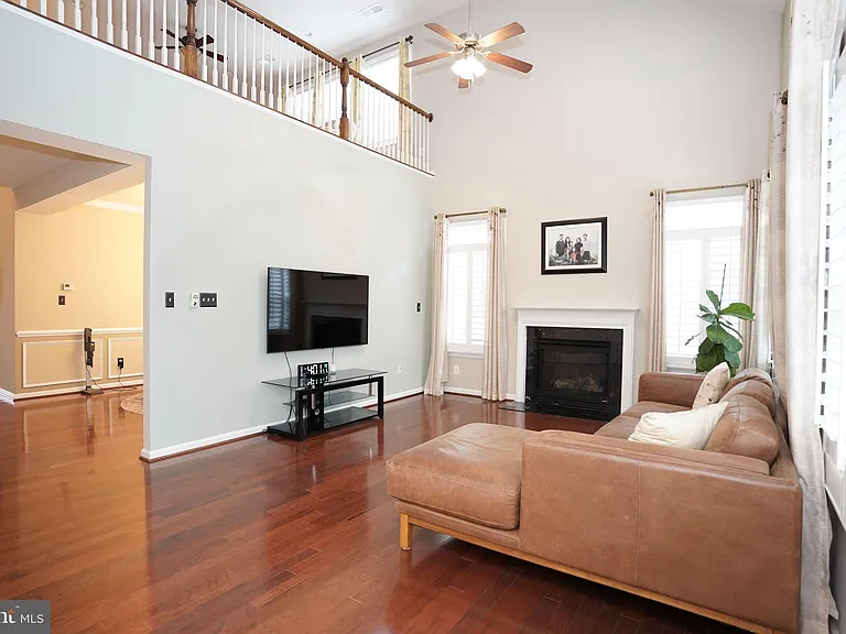 20779 Crescent Pointe Pl — Photo 9
