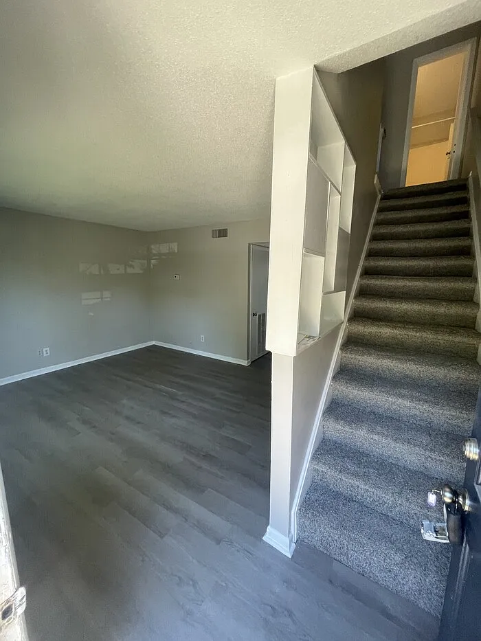 Building Photo - 120 Byrum St #18