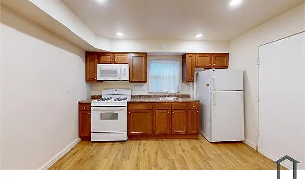 2 bed, $150 — Photo 3