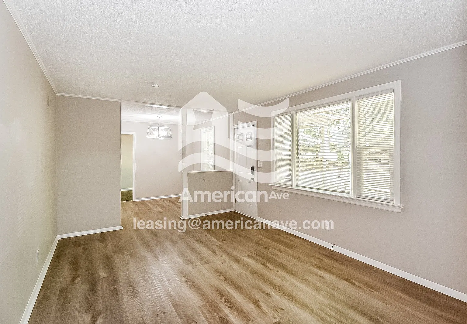 4 bed, 1.5 bath, 1293 sqft, $1,957 — Photo 2