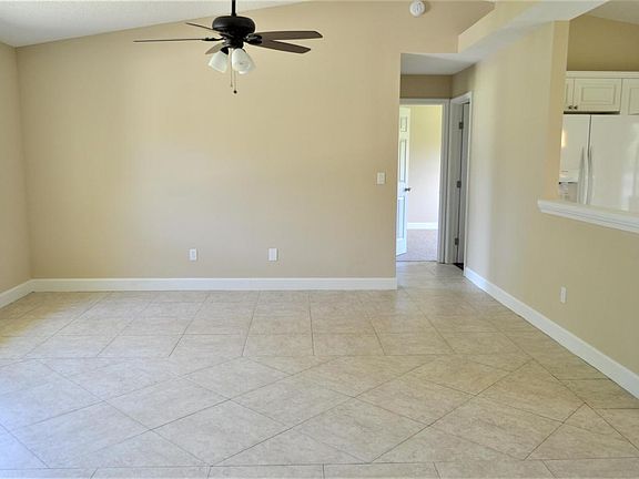 4th image of 2426 Willow Oak Dr