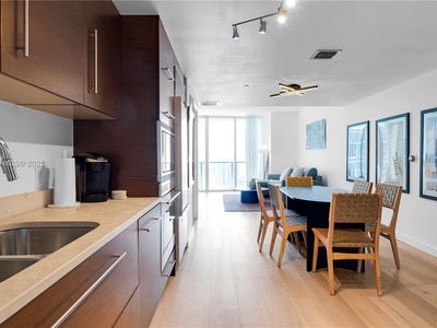 485 Brickell Ave APT 3911, Miami, FL, 33131