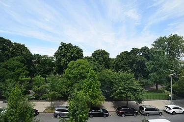 Rented by Rolling Stone Realty LLC