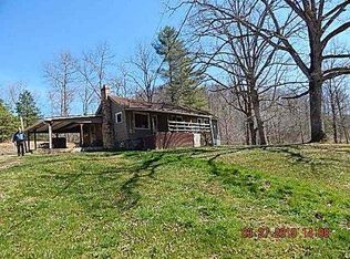 890 Island Fork Rd, Morehead, KY 40351