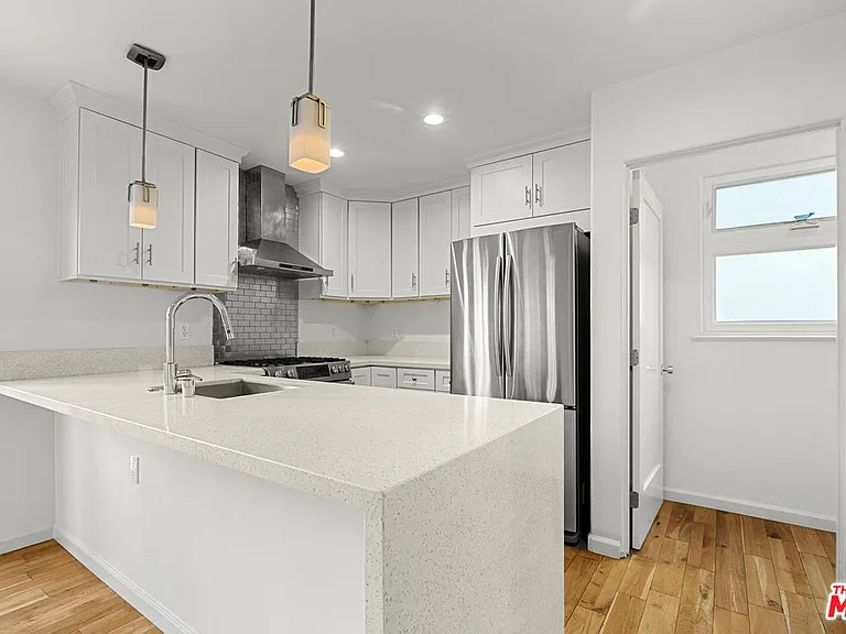 838 Hilldale Ave — Photo 9