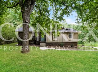 2501 Oak Leaf Dr, Adamsville, AL 35005