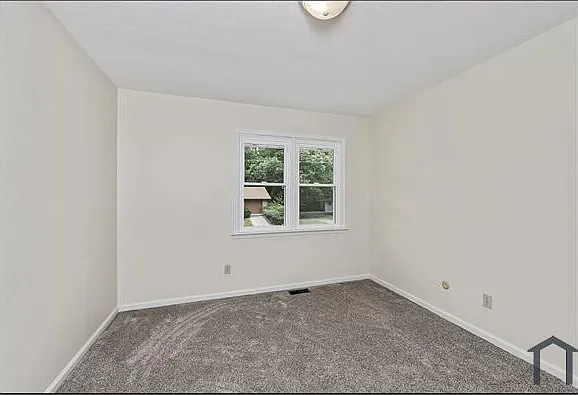 2323 N Ardell Pl — Photo 6