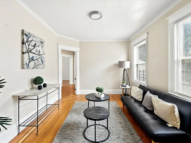 832 Calhoun Ave — Photo 4