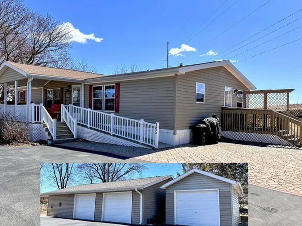 145 W Lancaster St, Patch Grove, WI 53817