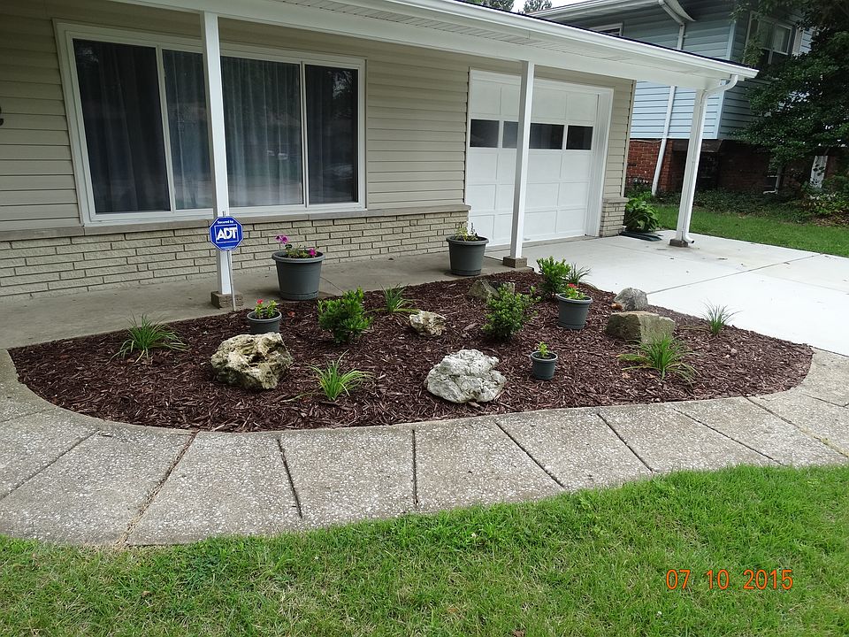 1st image of 822 Mary Jo Ln
