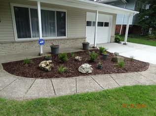 822 Mary Jo Ln, Hazelwood, MO 63042