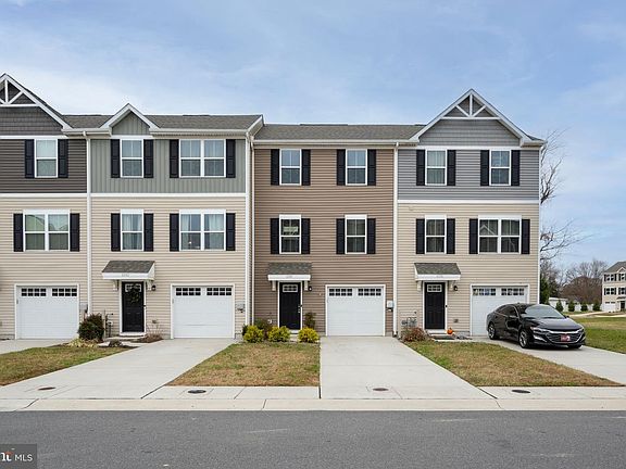 2nd image of 6240 Pebblebrook Dr