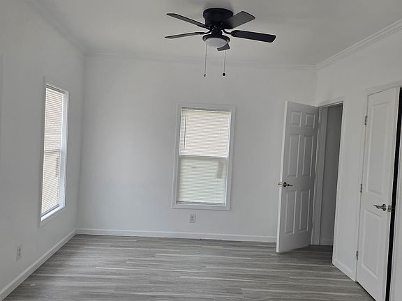 3rd image of 1844 Line Ave APT 2