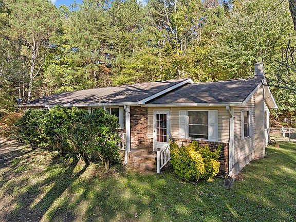 2nd image of 2625 Foster Mill Dr
