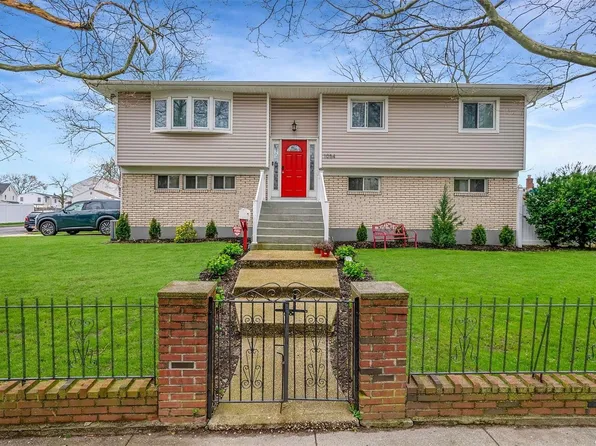 1054 Woodfield Road, West Hempstead, NY 11552