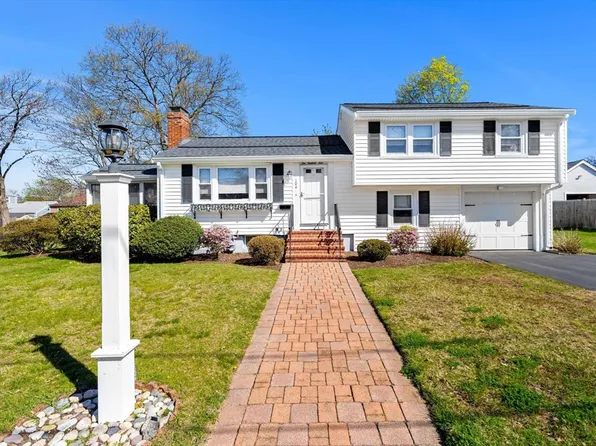 104 Holmes St, Braintree, MA 02184