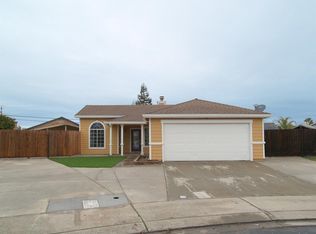 3613 Castleberg Ct, Riverbank, CA 95367