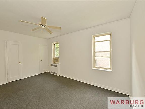 3rd image of 525 E 89th St APT 3J