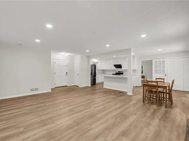 5722 Port Dr — Photo 23