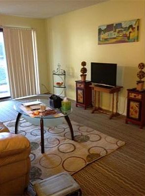 3rd image of 60 Shrewsbury Green Dr Unit A