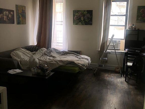 3rd image of 96 E 208th St Floor 3