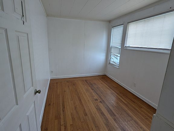 5th image of 612 Morris St