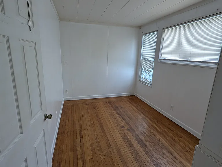 612 Morris St — Photo 5