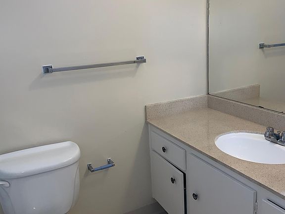 4th image of 617 Prospect Ave