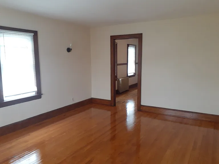living room to kitchen