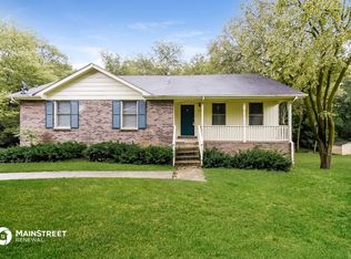 915 Emily Dr, Goodlettsville, TN 37072