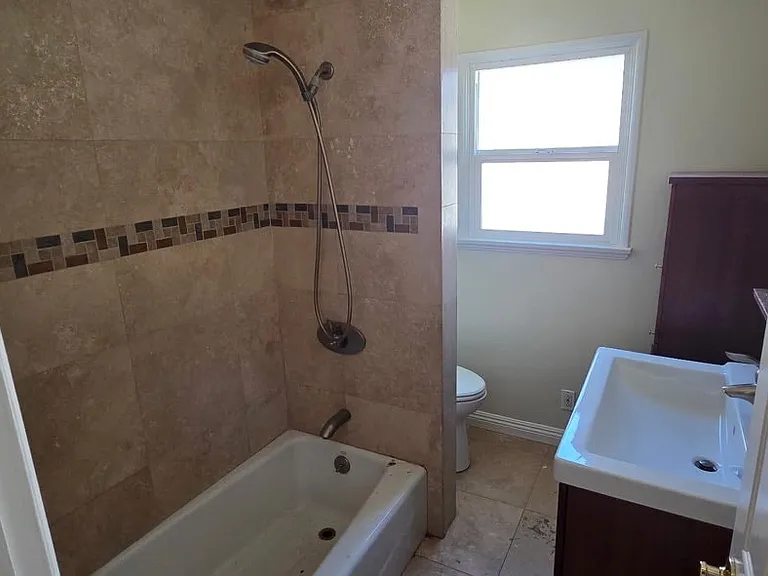 1818 Calamar Ave #1818 — Photo 6