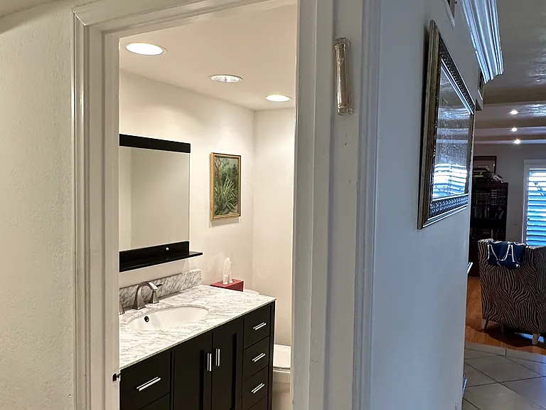 GUEST BATH ROOM
