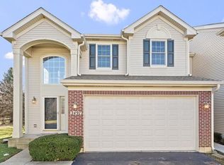 2497 Stonegate Rd, Algonquin, IL 60102