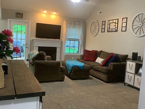 4th image of 850 Shelton Cir
