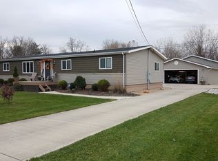 1144 Columbia Rd, Valley City, OH 44280