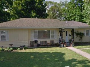422 W Highland Ave, Carthage, MO 64836