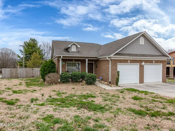 530 Merritt Rd, Maryville, TN 37804