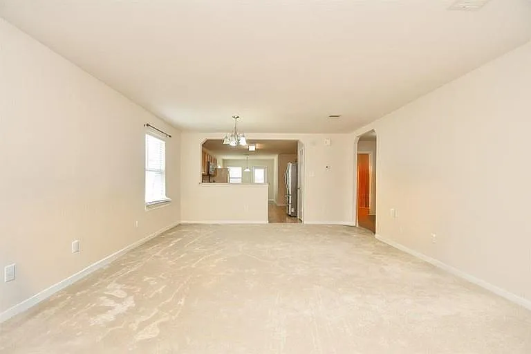 19319 Jordans Landing Ln — Photo 3
