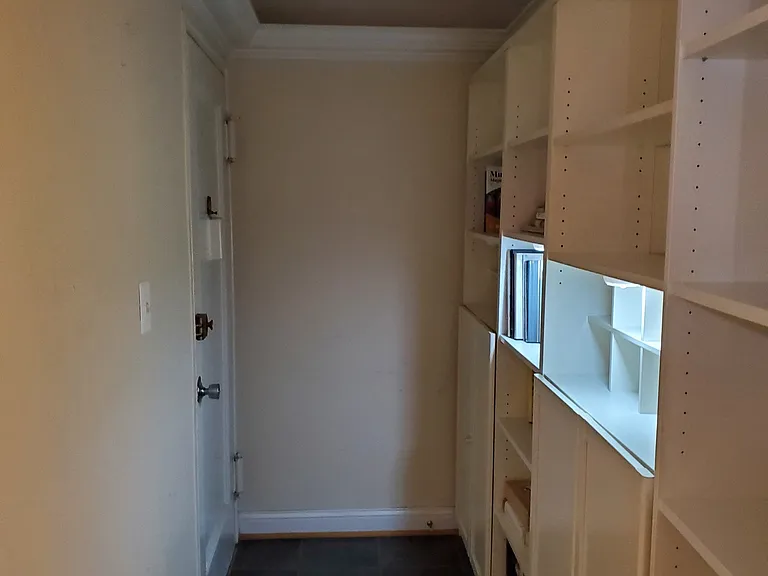 2217 Washington Ave #201 — Photo 8