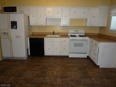 898 B MERRITT DR, Hillsborough, NJ, 08844