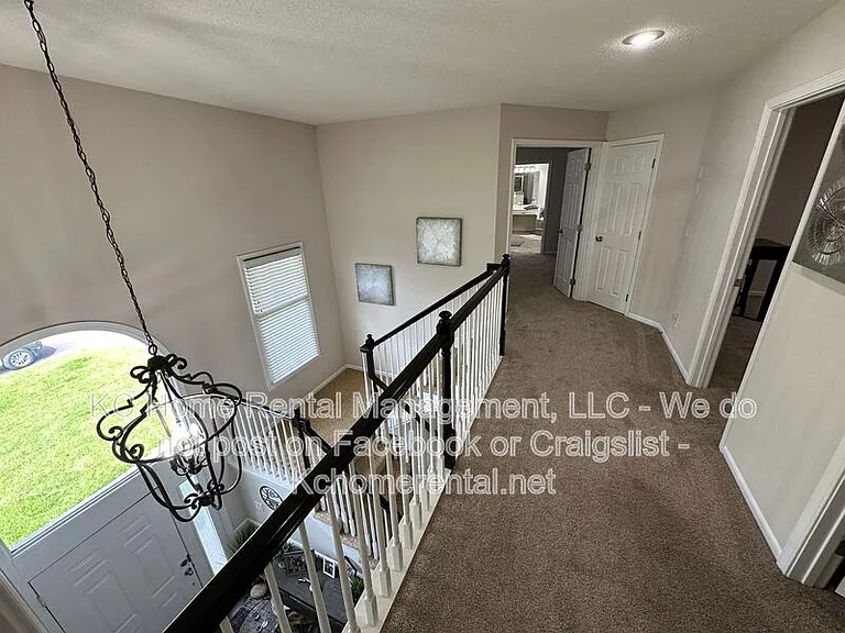 11429 W 142nd Ter — Photo 23